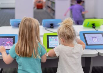 La Comunidad de Madrid destinará 120 millones de euros para la digitalización de las aulas y la formación de los docentes