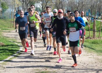 El Parque de la Garena acogió ayer el VI Cross Escolar de la temporada 2021/2022