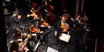 La Orquesta Ciudad de Alcalá interpretó ayer la Tercera Sinfonía de Brahms en un Teatro Salón Cervantes
