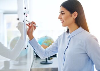 La Comunidad de Madrid estrenará el MIR educativo el próximo curso escolar aumentando la formación de los docentes