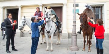 Alcalá de Henares recibió a los participantes de la Ruta Nebrisense a Caballo