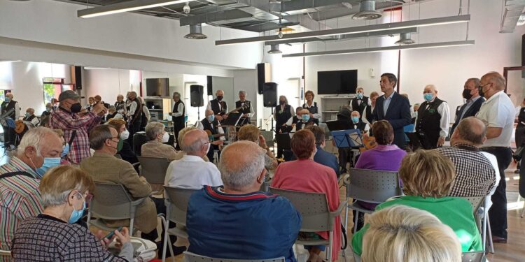 El Centro de Mayores Los Pinos cumple 10 años