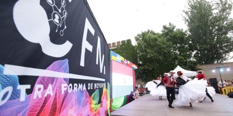 Gran Ambiente en la Feria de la Diversidad Cultural