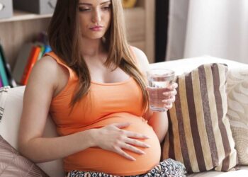 La Comunidad de Madrid abre el plazo para solicitar las ayudas de apoyo a mujeres embarazadas y madres sin recursos