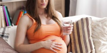 La Comunidad de Madrid abre el plazo para solicitar las ayudas de apoyo a mujeres embarazadas y madres sin recursos