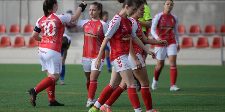 Ivonne brilla en la frenética victoria de la RSD Alcalá Femenino
