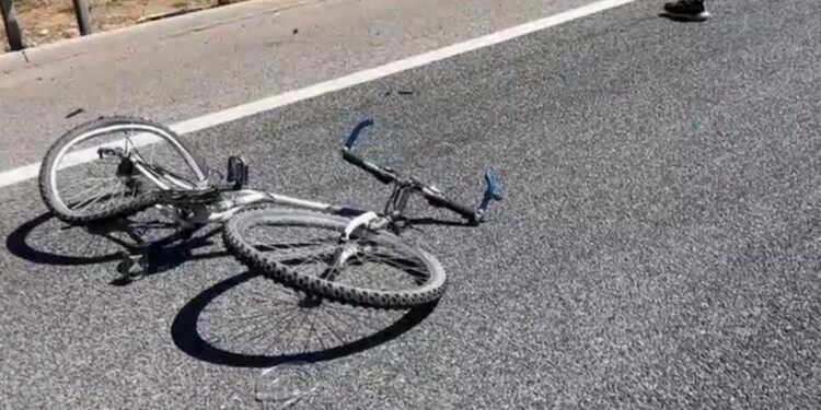 Muere un ciclista de 58 años atropellado por un coche en San Fernando de Henares