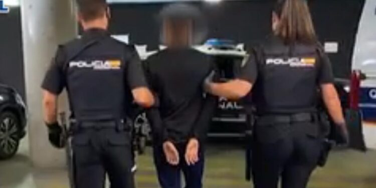 Seis detenidos, tres de ellos menores, por robos con violencia este fin de semana en las ferias de Alcalá