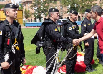Más de 20.000 personas han presenciado la exhibición de las Fuerzas Armadas, Cuerpos de Seguridad del Estado, Policía Local y Protección Civil celebrada en Alcalá
