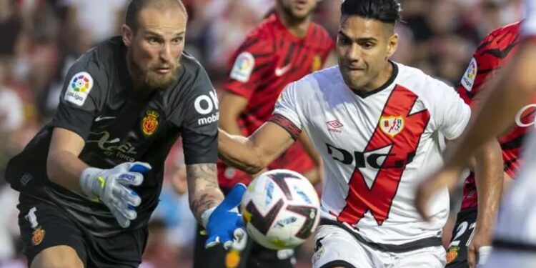 El Rayo cae 0-2 ante el Mallorca rompiendo así su buena racha de inicio