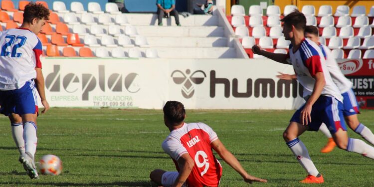 La RSD Alcalá cae en casa ante el Paracuellos Antamira