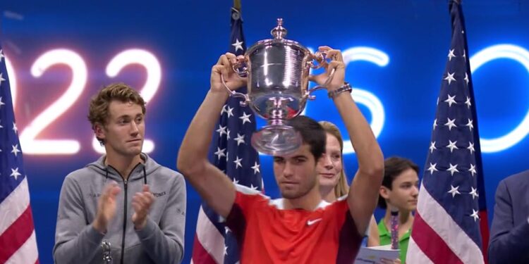 Carlos Alacaraz hace historia ganando el US Open, convirtiéndose así, en el número 1 más joven en alcanzarlo