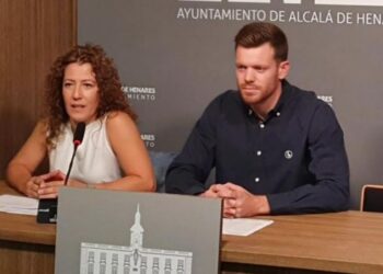 El concejal presidente del distrito V, Alberto González presenta las Fiestas del Val 2022