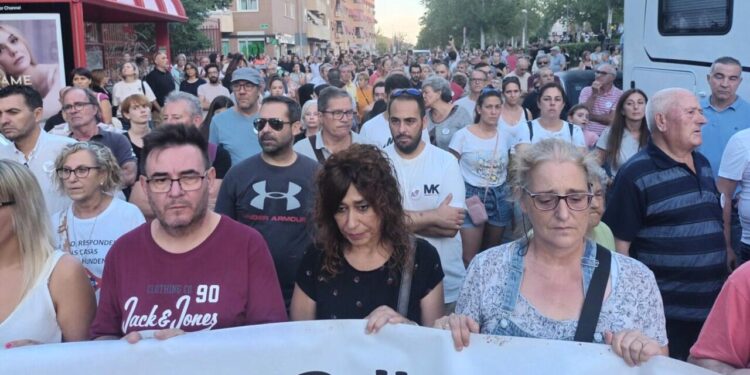 San Fernando se manifiesta para mostrar su apoyo a los afectados por Metro y exigir soluciones a la Comunidad de Madrid