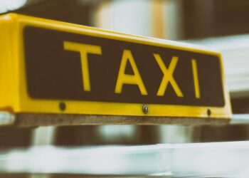 La nueva Ordenanza reguladora del Taxi establece un precio máximo autorizado y la instalación de cámaras de videovigilancia en el interior de los vehículos
