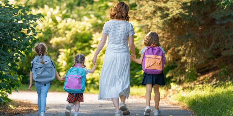 Comienza el nuevo curso escolar para 1,2 millones de alumnos de la Comunidad de Madrid