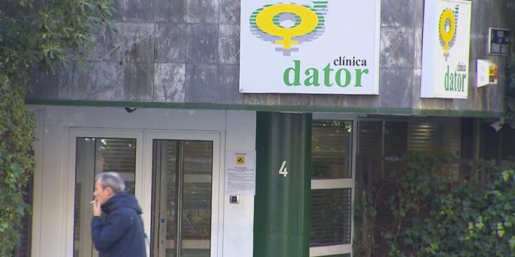 La Comunidad de Madrid sanciona a dos centros de aborto por publicidad engañosa