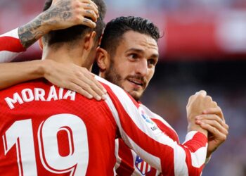 El Atlético de Madrid vence a un Sevilla en la cuerda floja (0-2)