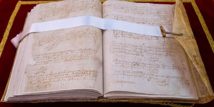 Alcalá celebra el 475 aniversario del bautismo de Miguel de Cervantes en la ciudad