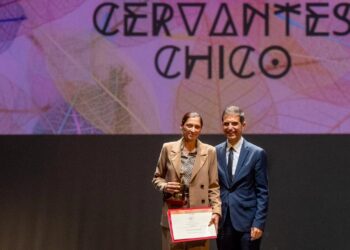 Mar Benegas recibe el Premio Cervantes Chico