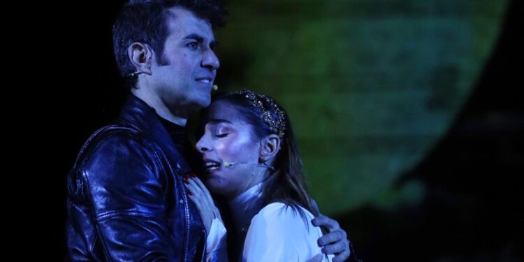 La primera representación del Don Juan en Alcalá congrega a miles de personas