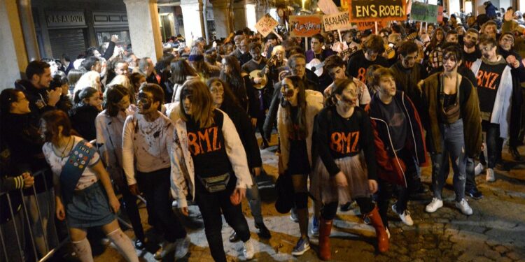 Este puente disfruta en Alcalá de las representaciones de “Don Juan”, gratuitas y al aire libre, y de las actividades organizadas en torno a Halloween