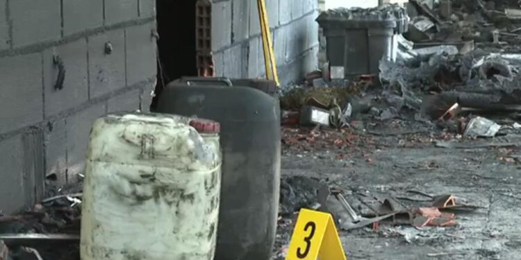 El incendio de Alcorcón comenzó por la chispa de una radial que prendió material aislante