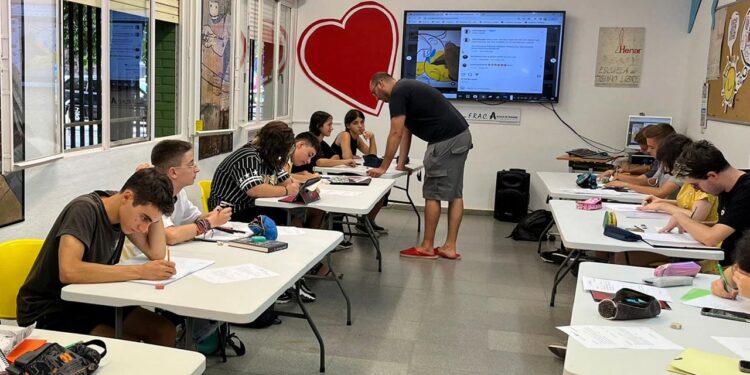 La JUVE acoge los nuevos cursos y talleres organizados por el FRAC