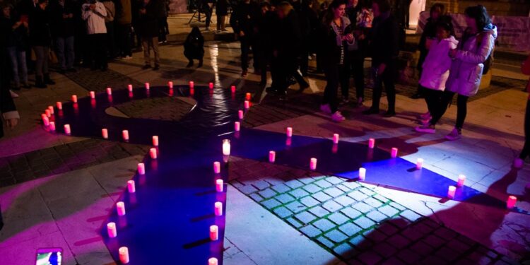 Alcalá homenajea a las mujeres víctimas de la Violencia de Género