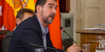 Blázquez, al gobierno de Ayuso: “que se dejen de visitas de tapadillo y que se pongan a trabajar por los vecinos de Alcalá de Henares»