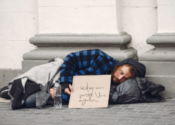 Ayuntamiento y Cáritas renuevan su acuerdo para atender a los más vulnerables