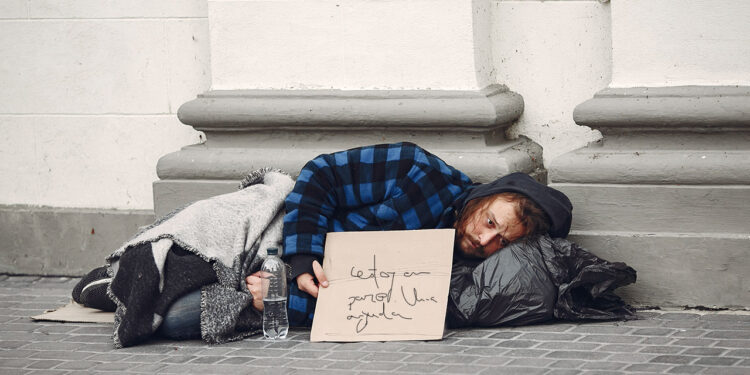 Ayuntamiento y Cáritas renuevan su acuerdo para atender a los más vulnerables