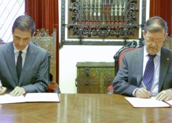 Ayuntamiento y Cáritas firman la renovación del convenio de colaboración para seguir trabajando en el desarrollo de actividades de atención y acompañamiento social