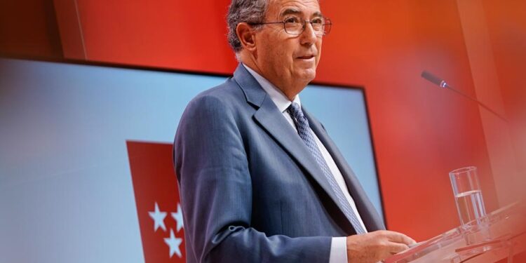 La Comunidad de Madrid anuncia la contratación de profesionales sanitarios extracomunitarios con la aprobación de la Ley Ómnibus