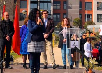 Polémica por la celebración de un acto municipal en el IES Francisca de Pedraza