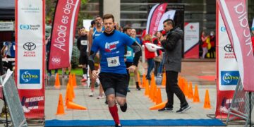 Más de 200 participantes en la III Carrera Vertical Torre Garena