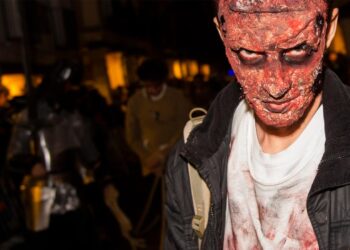 Alcalázombie’22 llegó al casco histórico