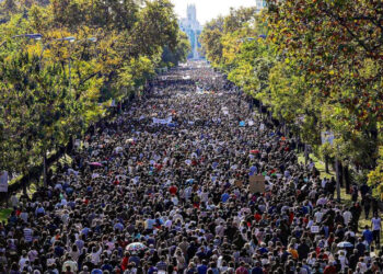 Los madrileños salen a la calle para manifestarse a favor de la sanidad pública