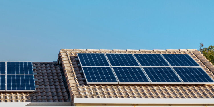 Coslada incentivará la instalación de placas solares a través de una reducción del ICIO