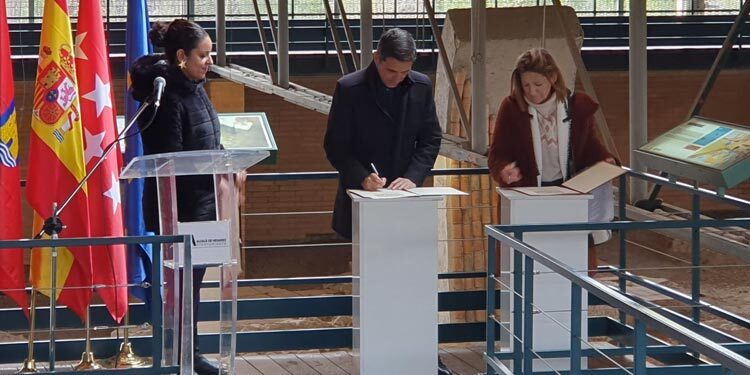 El IES Francisca de Pedraza “adopta” la Casa de Hippolytus