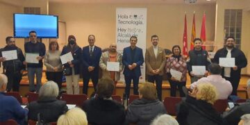 El Ayuntamiento de Alcalá entrega los diplomas de los talleres formativos de la segunda edición de la Mobile Week Alcalá