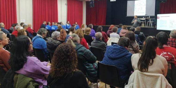 Alcalá celebra el Día Internacional del Voluntariado con la exposición “Rostros de Solidaridad en Alcalá”