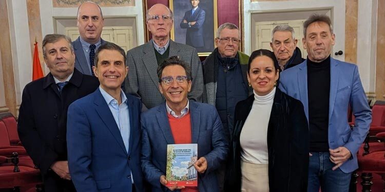Juan Antonio Pérez presenta el libro “La hacienda municipal de Alcalá de Henares: desde el retorno de la democracia a los Ayuntamientos españoles”