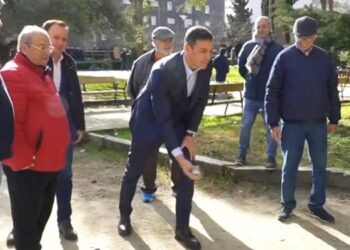 De Davos a Coslada para jugar a la petanca con pensionistas «socialistas»