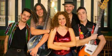 Silvia Marsó llega al Teatro Salón Cervantes con su debut musical «Del Toro Blues Band»