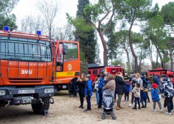 El Parque O´Donnell acogió una exhibición de vehículos de la UME