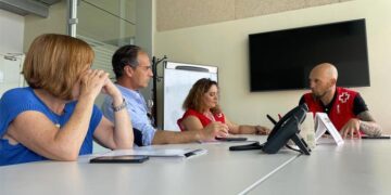 El Ayuntamiento de Alcalá amplía el convenio de colaboración con Cruz Roja para el desarrollo de actividades de atención y acompañamiento social