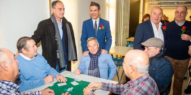 El alcalde de Alcalá, Javier R. Palacios presenta las obras de mejora de los centros de mayores de la ciudad