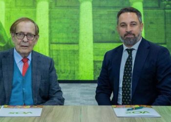 Vox registra la moción de censura contra Pedro Sánchez liderada por Ramón Tamames