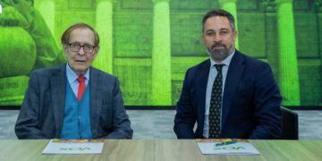 Vox registra la moción de censura contra Pedro Sánchez liderada por Ramón Tamames